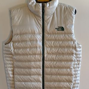 The North Face Flare Goose Down 550 Vest MSRP $120